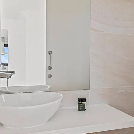 Serenity Waves 11 Larnaca